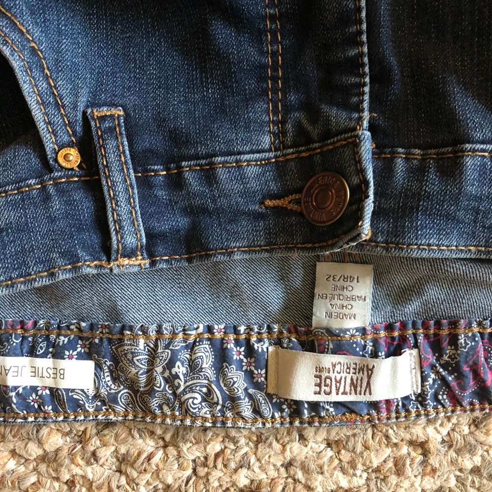 Jeans - Picture 3 of 3